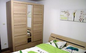 Grand appartement dans villa avec parking quartier résidentiel